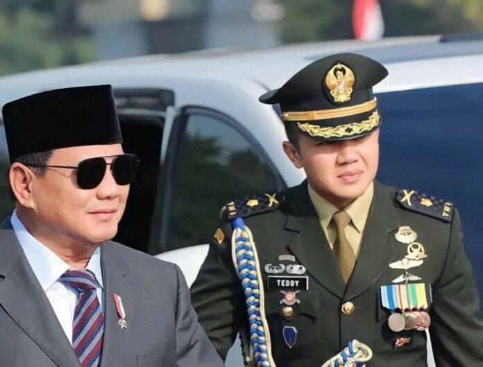 Mayor Teddy Indra Wijaya, Ajudan Prabowo Subianto. (Instagram/@tedsgallery)