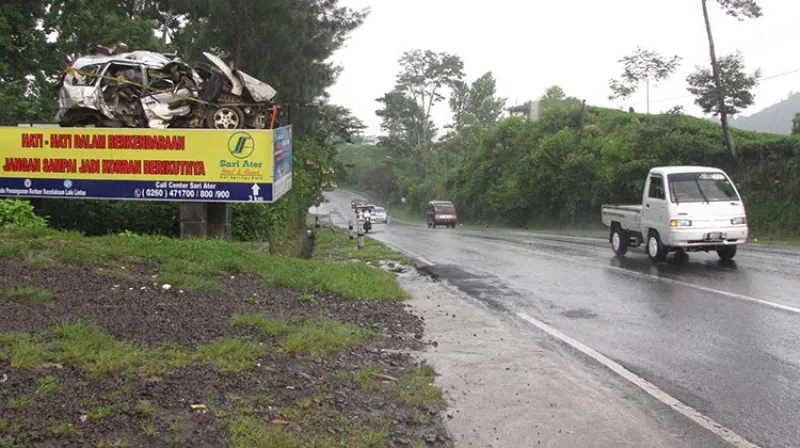 Tanjakan Emen di Subang, Jawa Barat. (Foto: Ist)