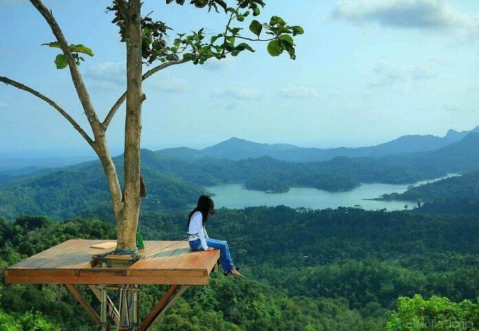 Keindahan Alam Kalibiru, Yogyakarta. (Foto: Pinterest)