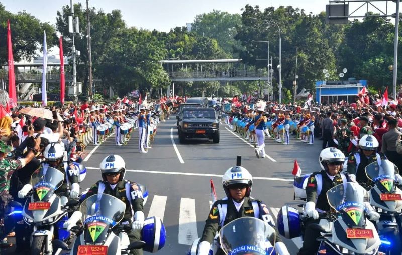 Kirab Bendera Pusaka dari Monas ke IKN Nusantara. (Foto: X@jokowi)