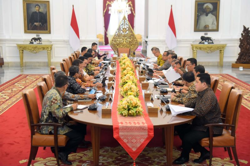 Rapat Terbatas (Ratas) terkait Perkembangan Penanganan MPOX dan Persiapan Penyelenggaraan Indonesia-Africa Forum di Bali, di Kompleks Istana Kepresidenan Jakarta, Selasa (27/08/2024) siang. (Foto: Setkab RI)